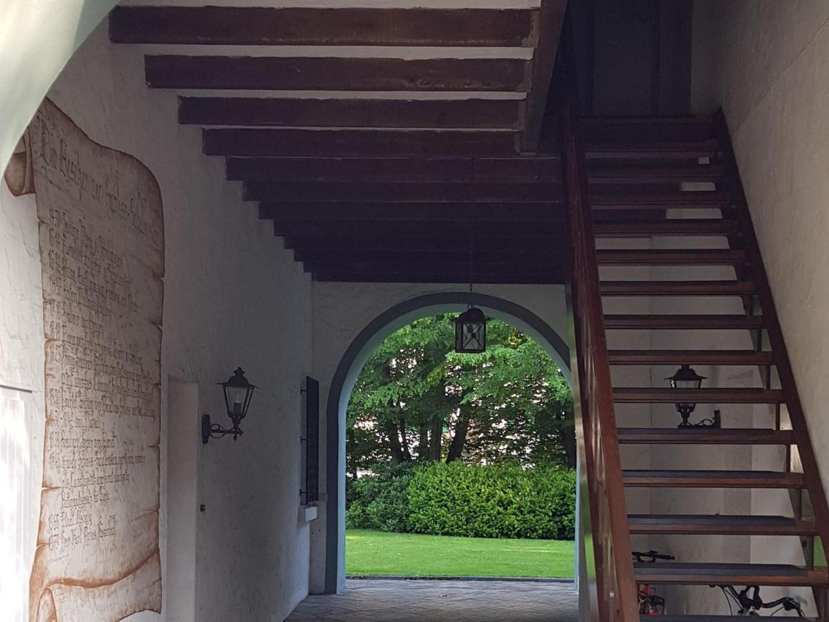 Das Torhaus Im Schloss Schellenstein Olsberg Bagian luar foto